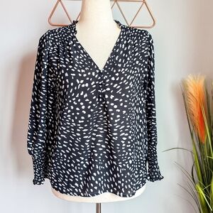 Aqua, Black White Dot V-Neck Blouson Smocked Sleeve Blouse Top, Size Medium